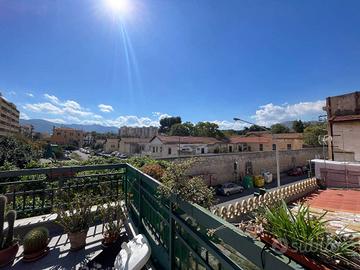 Appartamento di 160 m² con più di 5 locali a Paler
