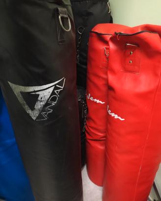 SACCHI DA BOXE E PERE DA ALLENAMENTO