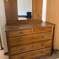 Cassettiera antica in legno ciliegio