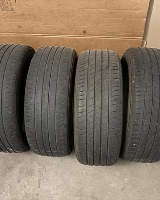 gomme estive 215 55 18