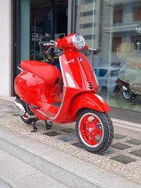 Piaggio Vespa 125 Primavera RED