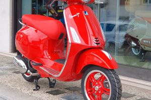 Piaggio Vespa 125 Primavera RED