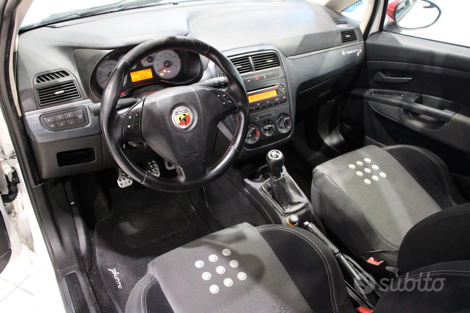 Fiat Grande Punto 2009 photo 5