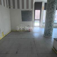 Locale Commerciale a Paderno Dugnano