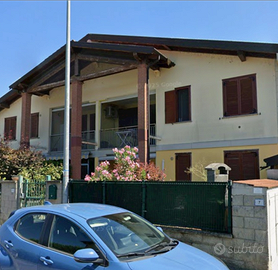 Bilocale con mansarda + box auto libero subito