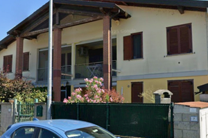 Bilocale con mansarda + box auto libero subito