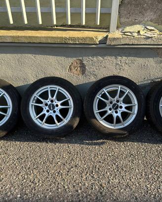 Gomme e cerchi 205/55/16
