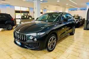 Maserati Levante V6 Diesel 275 CV Q4 Gransport Car