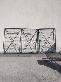 Cancello-portone antico