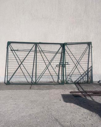 Cancello-portone antico