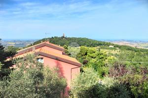 CASA INDIPENDENTE A COLLI AL METAURO