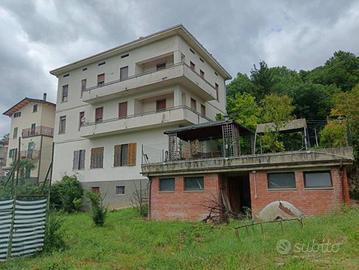 Immobile in asta di 3340 m² a Perugia