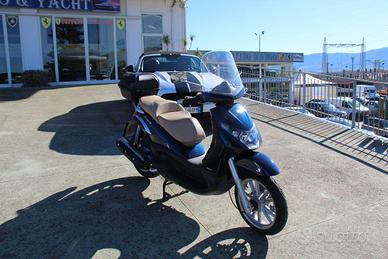 Piaggio - Beverly 400 - i.e.