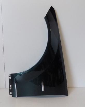 MERCEDES CLASSE C W204 PARAFANGO ANTERIORE SINISTR