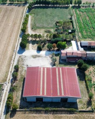 CAPANNONE A CASTIGLIONE DELLE STIVIERE