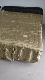 TRAPUNTA MATRIMONIALE IN RASO VERDE E DECORAZIONI 