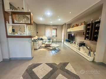 S2 Appartamento ristrutturato con box