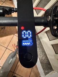 Monopattino elettrico pieghevole Sixfox