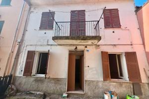 Villetta semi-indipendente in pieno centro