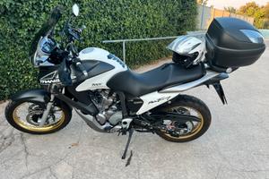 Honda Transalp 700V