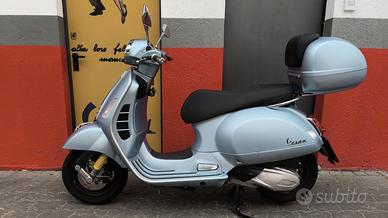 Piaggio Vespa 300 GTS hpe Tech