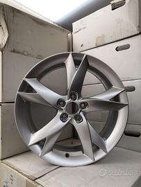 4 Cerchi da 19 Audi A3 Q2 Q3 VW Golf 5 6 7 8T ROC