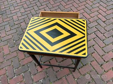 Tavolino rettangolare dipinto