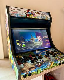 cabinato arcade con migliaia di giochi