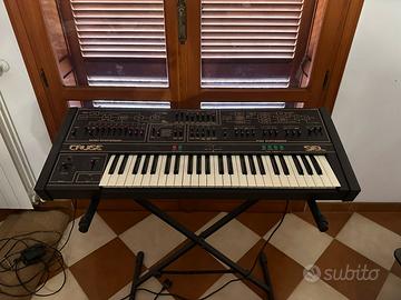 Tastiera vintage cruise siel con sintetizzatore