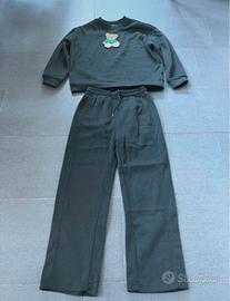 Tuta felpata con brillantini e teddy con pietre