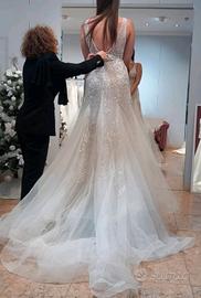 abito da sposa e velo