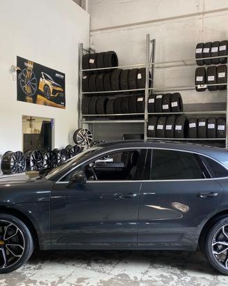Cerchi NUOVI Porsche Macan raggio 21 DIAMANTATI