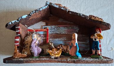 Presepe in legno con Capanna e Statuine 