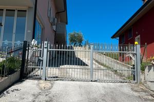 Casa con ingresso indipendente