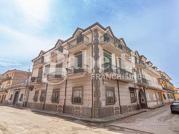 Stabile/Palazzo Frattamaggiore [FV34VRG]