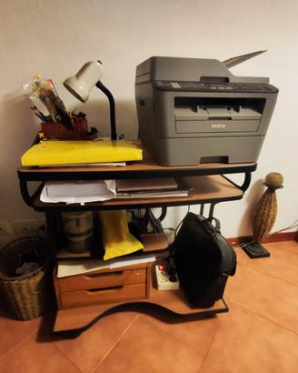Scrivania Porta PC + due sedie