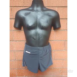 nuovo (mai usato)costume/pantaloncino sportivo