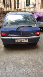 RENAULT Clio - 1998