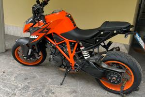 KTM Superduke R 1290 2014