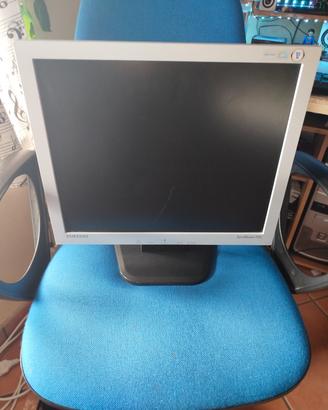 Monitor Samsung SyncMaster 710v