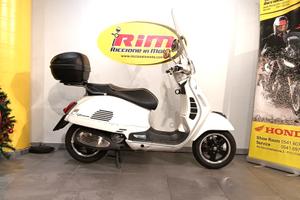 Vespa GTS 300 SUPER ABS