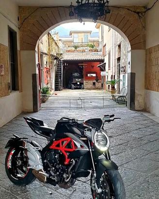 MV Agusta Brutale 800 - My2016