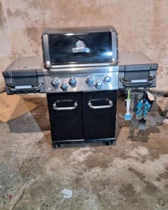 Barbecue a gas Broil King Regal 490