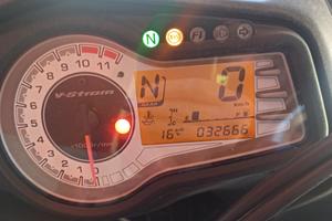 Suzuki v-strom DL 650 ABS 