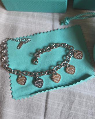 bracciale con ciondoli