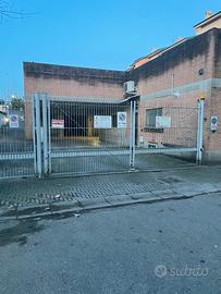 Box 15 mq via IV Novembre altezza Gizeta