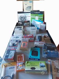 Piccolo lotto materiale informatico 