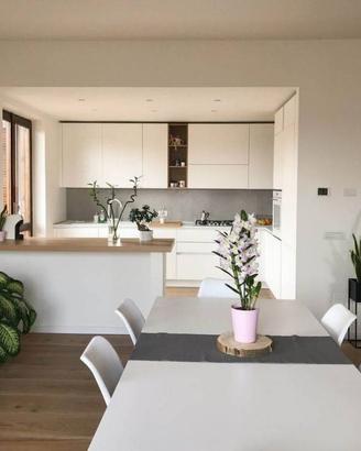 Attico / Mansarda di 138 m² con 4 locali e box aut
