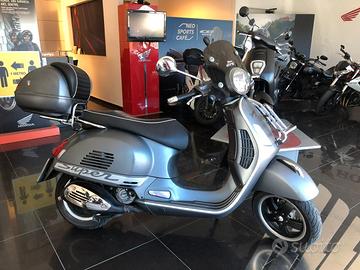 Piaggio Vespa 300 GTS SUPER