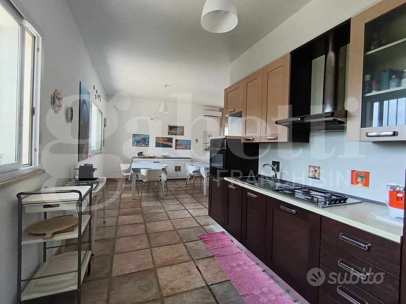 Casa – Siracusa, Villaggio Elios, Carrozzieri - Vista 3